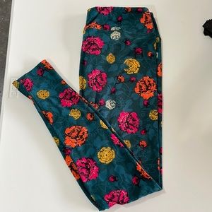 LuLaRoe leggings. TC. Hardly worn.  Great condition